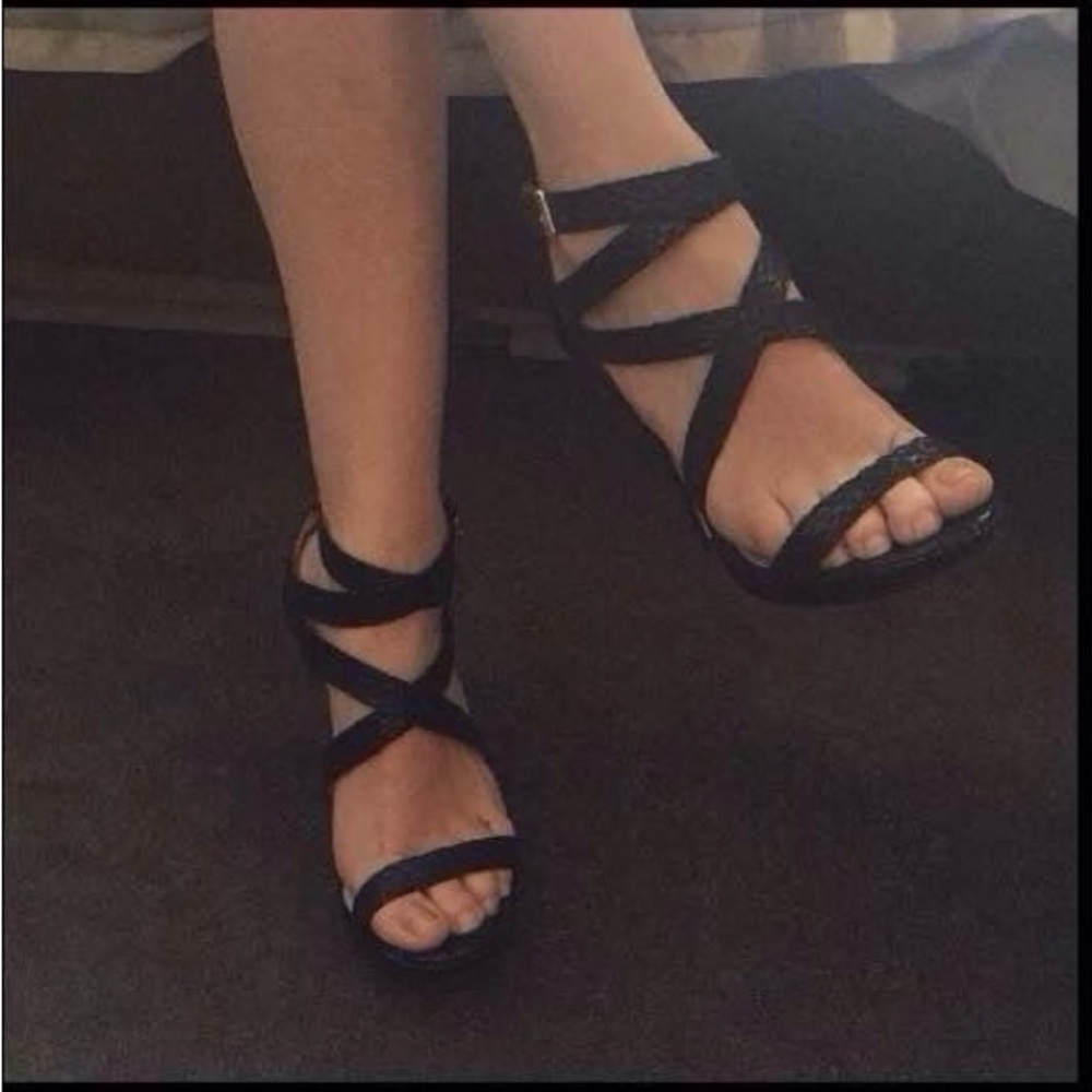 NWOT Cinti Black multi-strapped dress sandal. size 7
